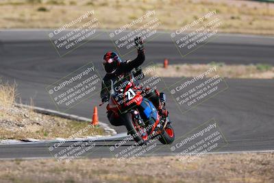 media/Apr-19-2025-AHRMA (Sat) [[3d98ca3309]]/Race/Group 8/Turn 4/